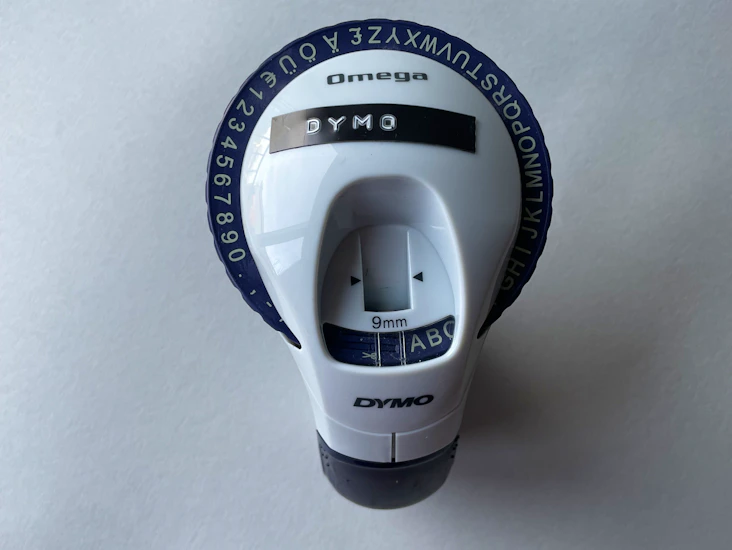 Dymo organizer xpress embossing label maker