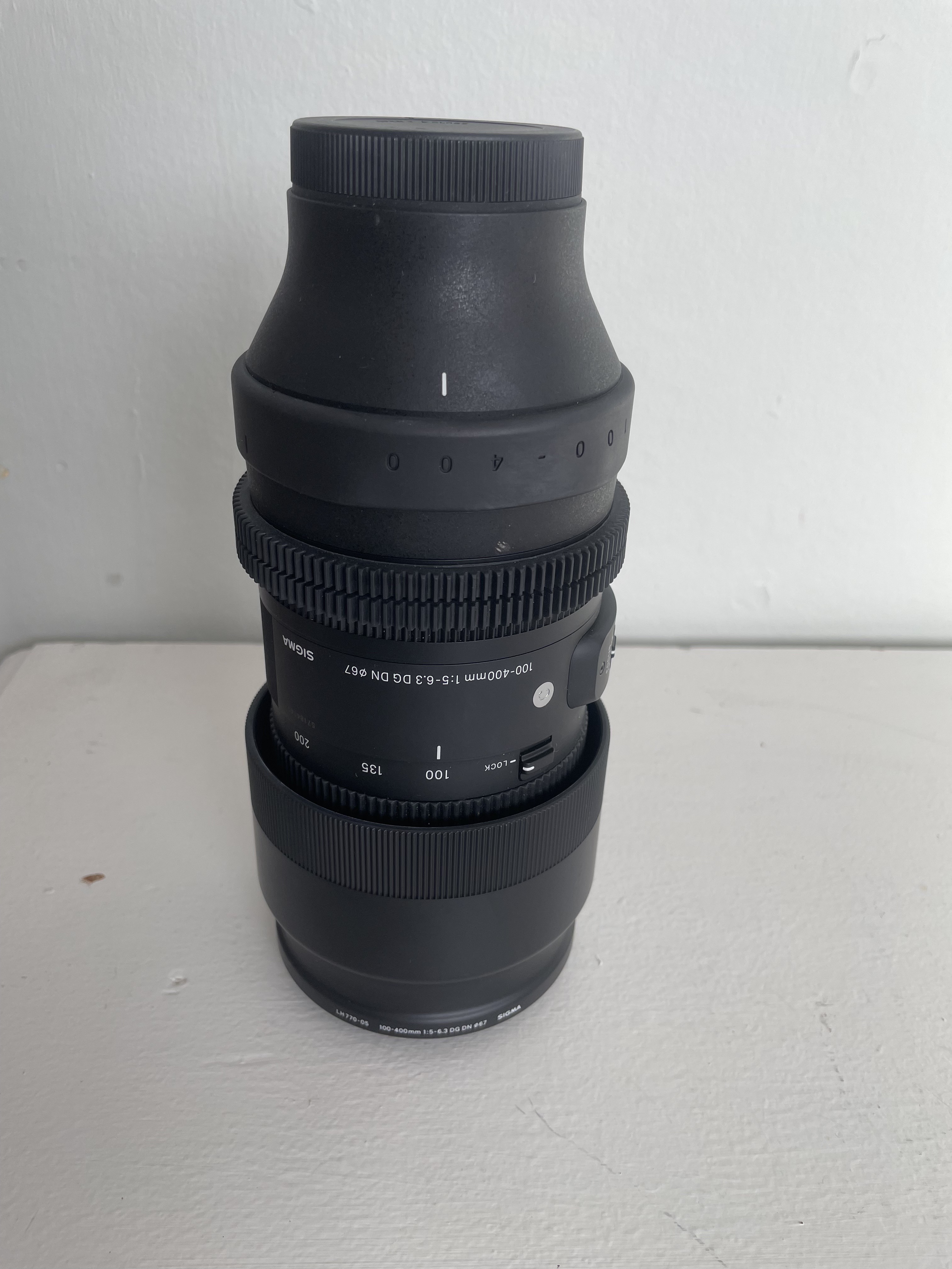 Sigma 100-400 f 5-6.3 zoom lens. sony e mount.