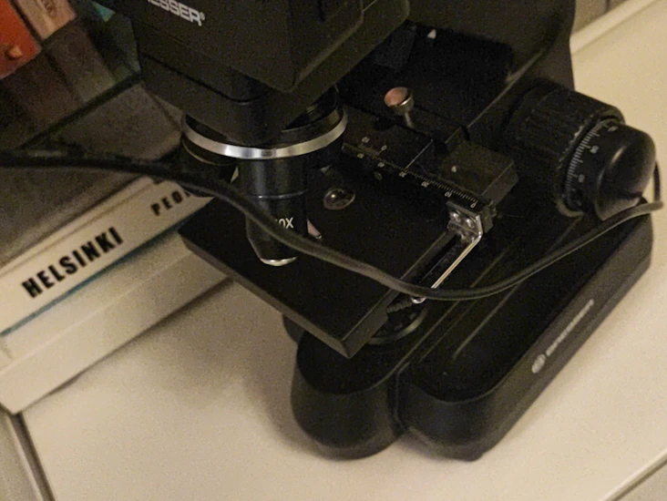 Lcd screen microscope