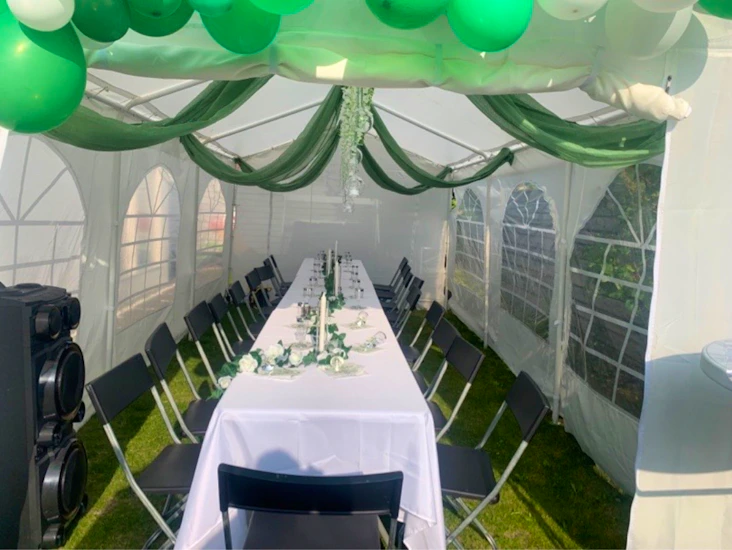 Partytält dekoration