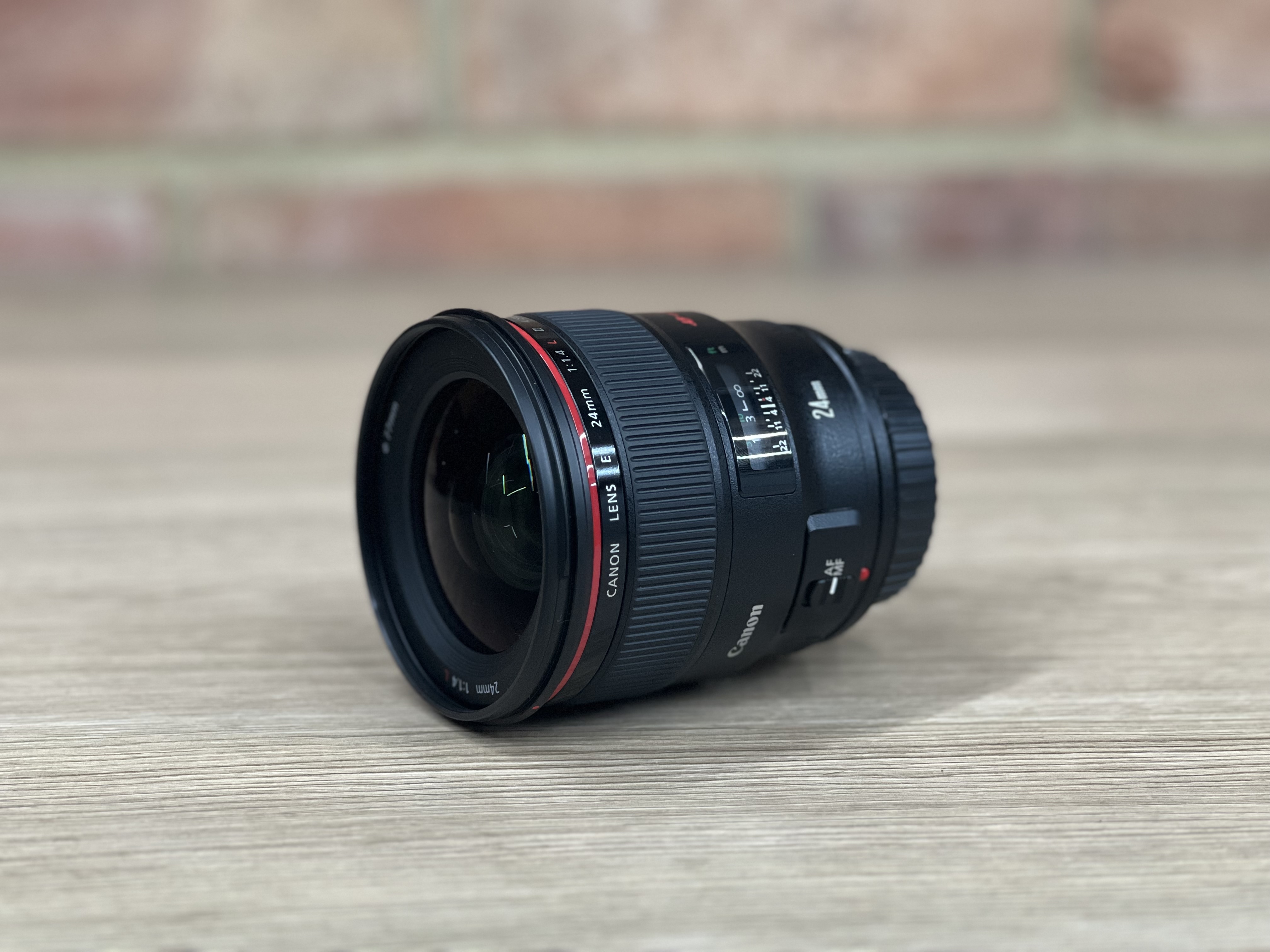 Canon ef 24mm f/1.4l ii usm