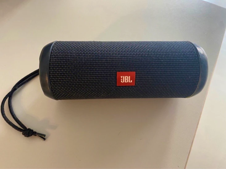 Bærbar jbl højtaler