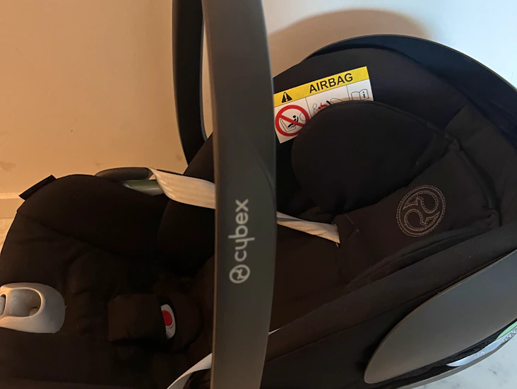 Cybex bilbarnstol/babyskydd