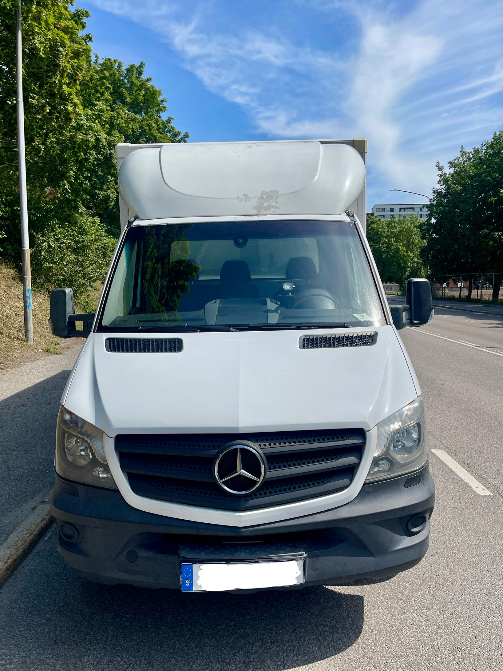 Automat lätt last med lyft b-körkort 