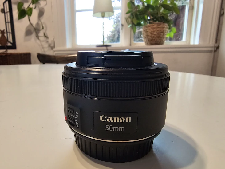 Canon ef 50mm f/1.8 stm