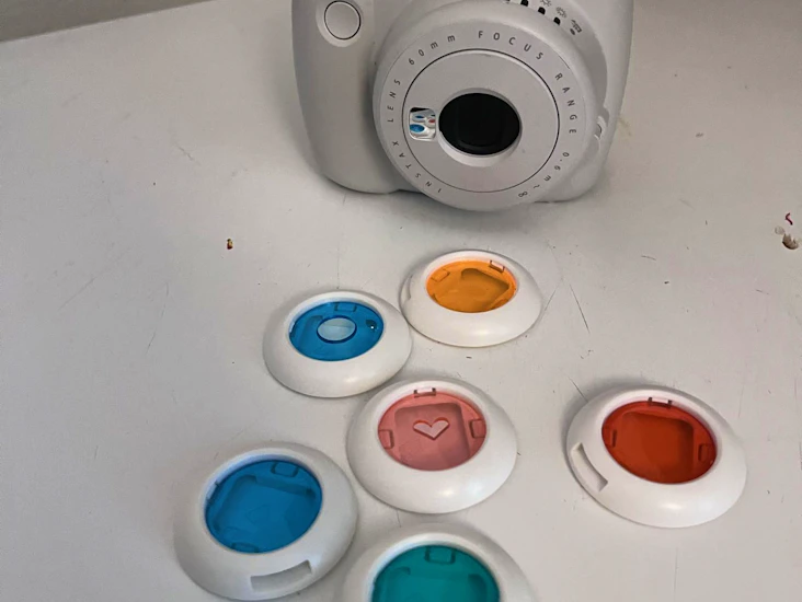 Fujifilm instax mini 9 -pikakamera, vaalean harmaa