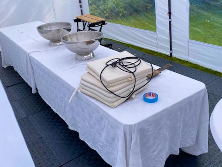 Festpaket snabbtält ljus ljud rökmaskin gasol bord stol ljusslinga släpvagn