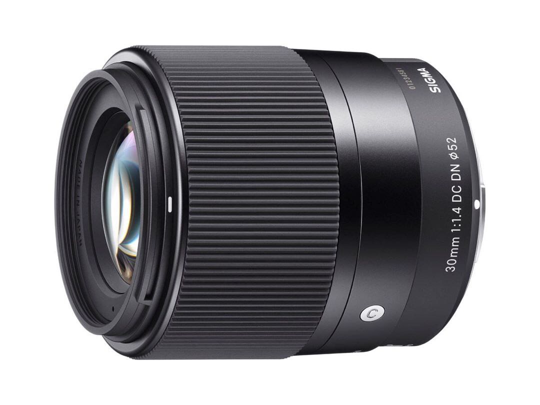 Sigma 30mm f/1.4 dc dn contemporary - sony e