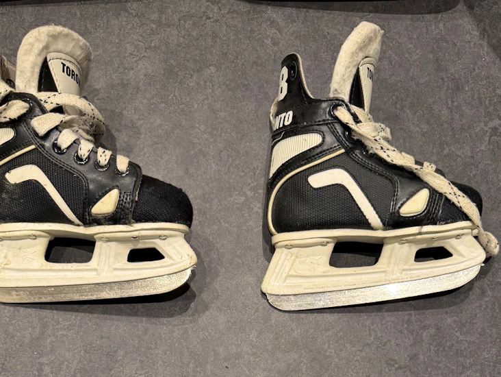 Skøyter str. 27 og 32