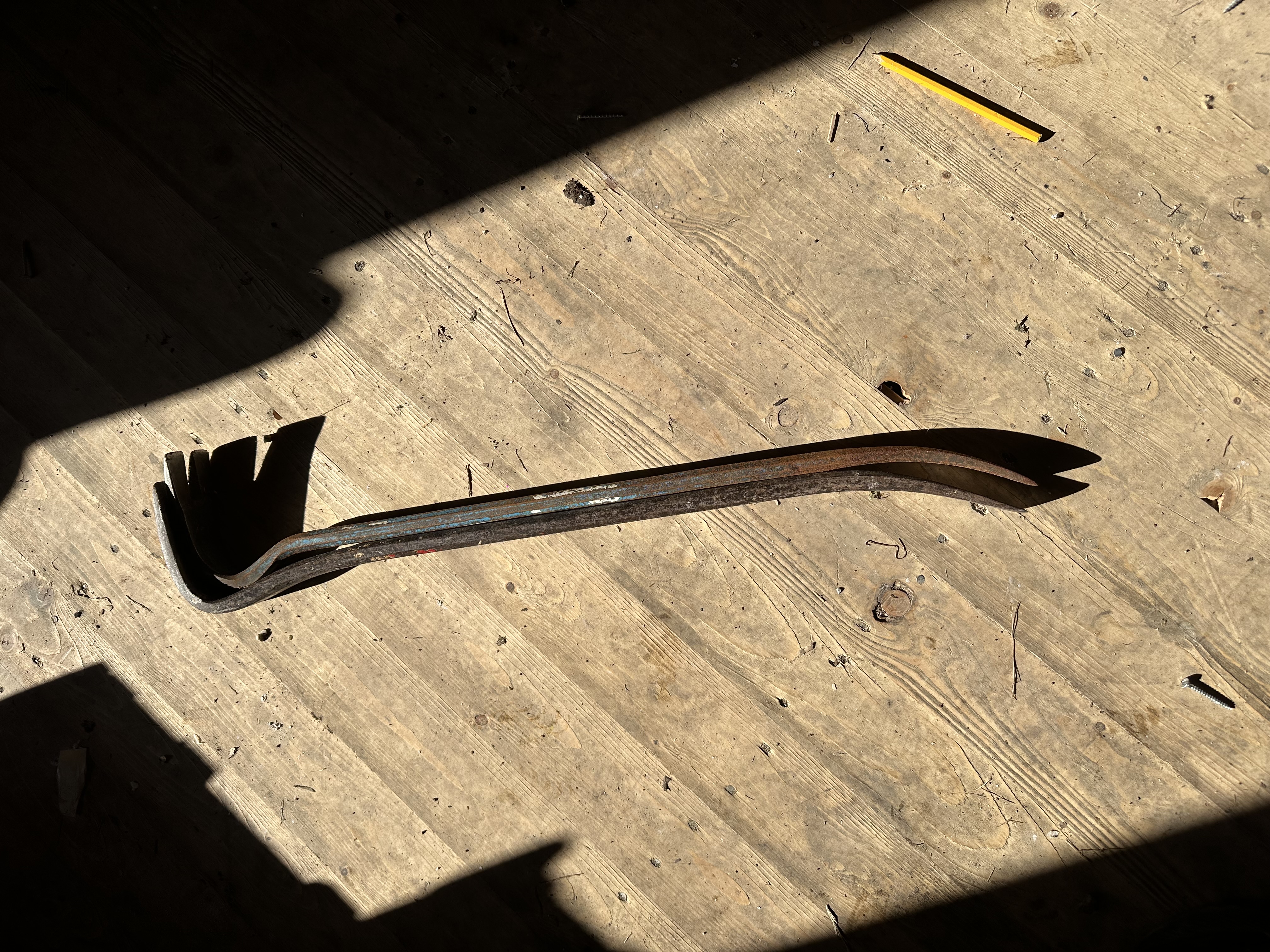 Kofot / brytjärn uthyres – perfekt för rivning och demontering