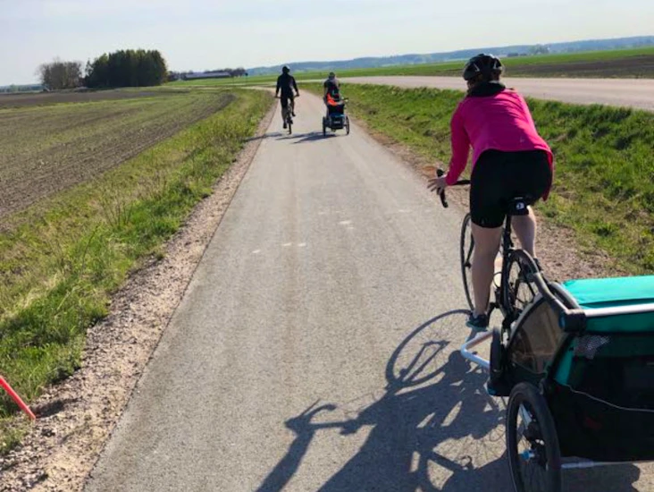 Thule cykelvagn med plats för 2 barn