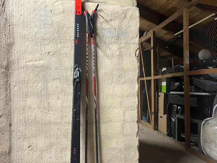 Längdskidor set med pjäxor