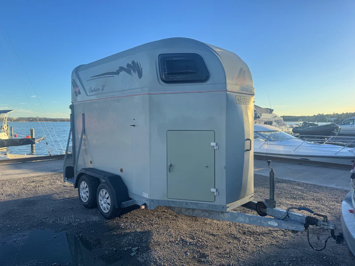 Hästtransport henra contessa xl extra bredd