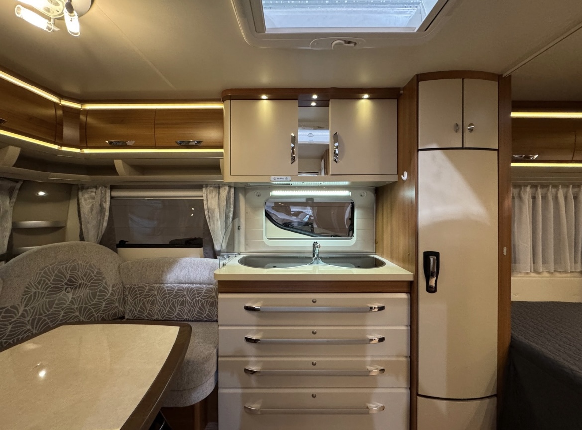 Hobby 460 premium. solcelle,gulvvarme, sykkelstativ fuktest