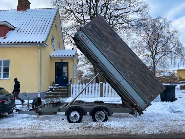 Nugent tippsläp 3500 kg, flak 1860x3700