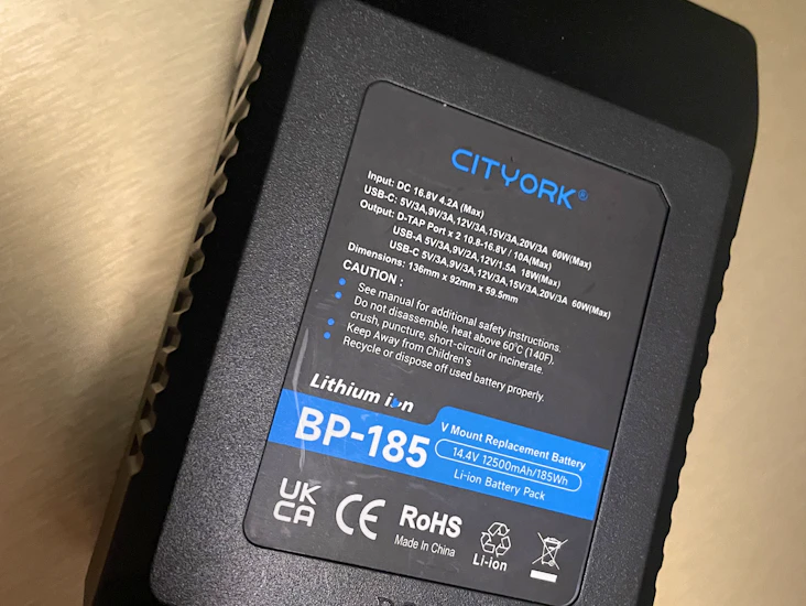 Cameraworld v-lock battery