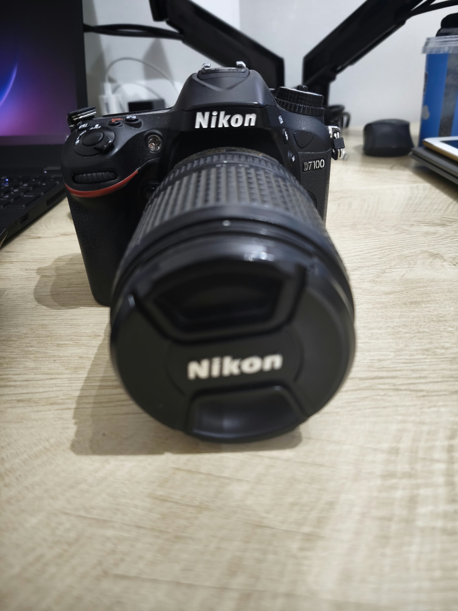 Nikon d7100 dslr camera