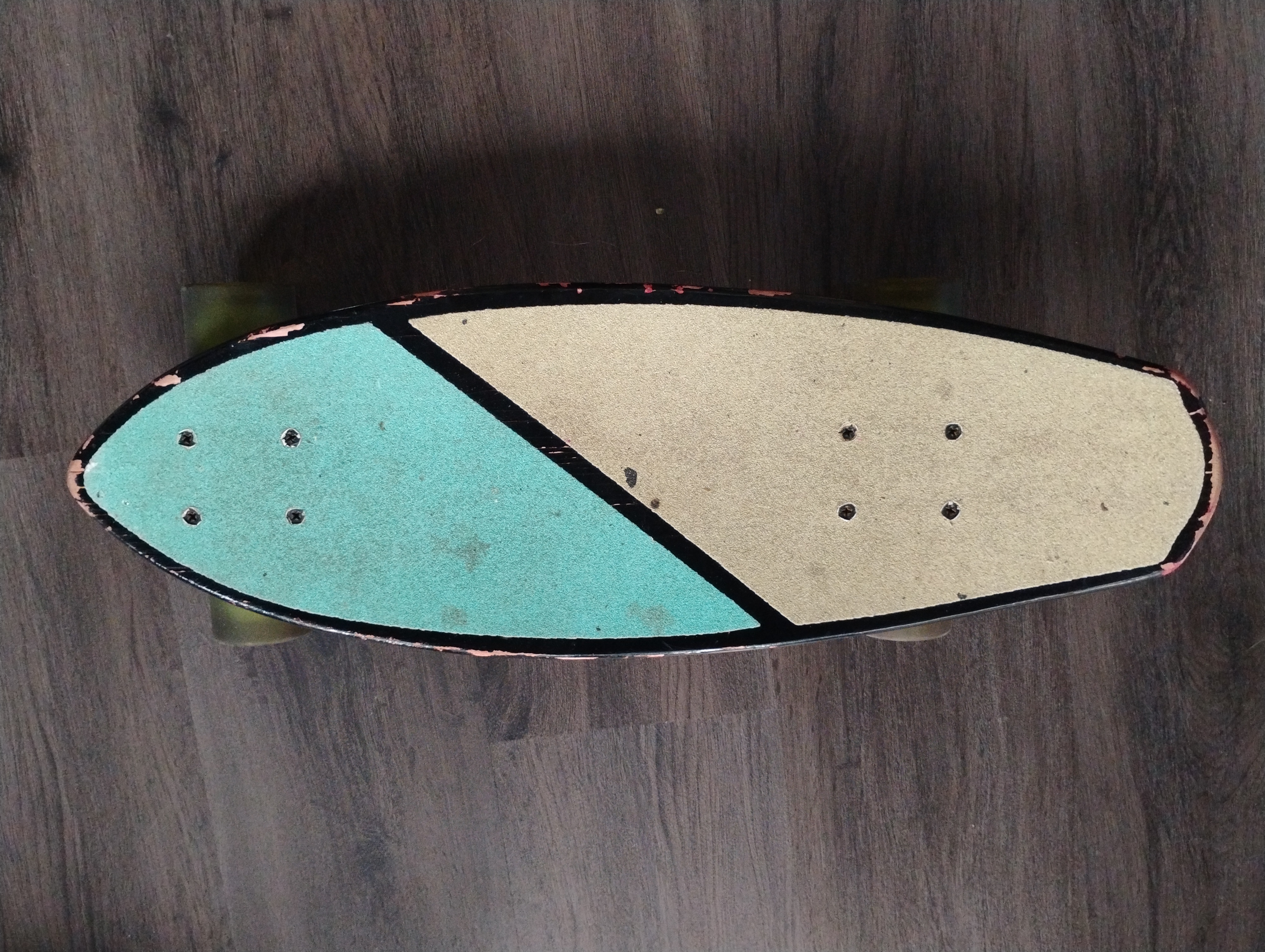 Mini cruiser skateboard
