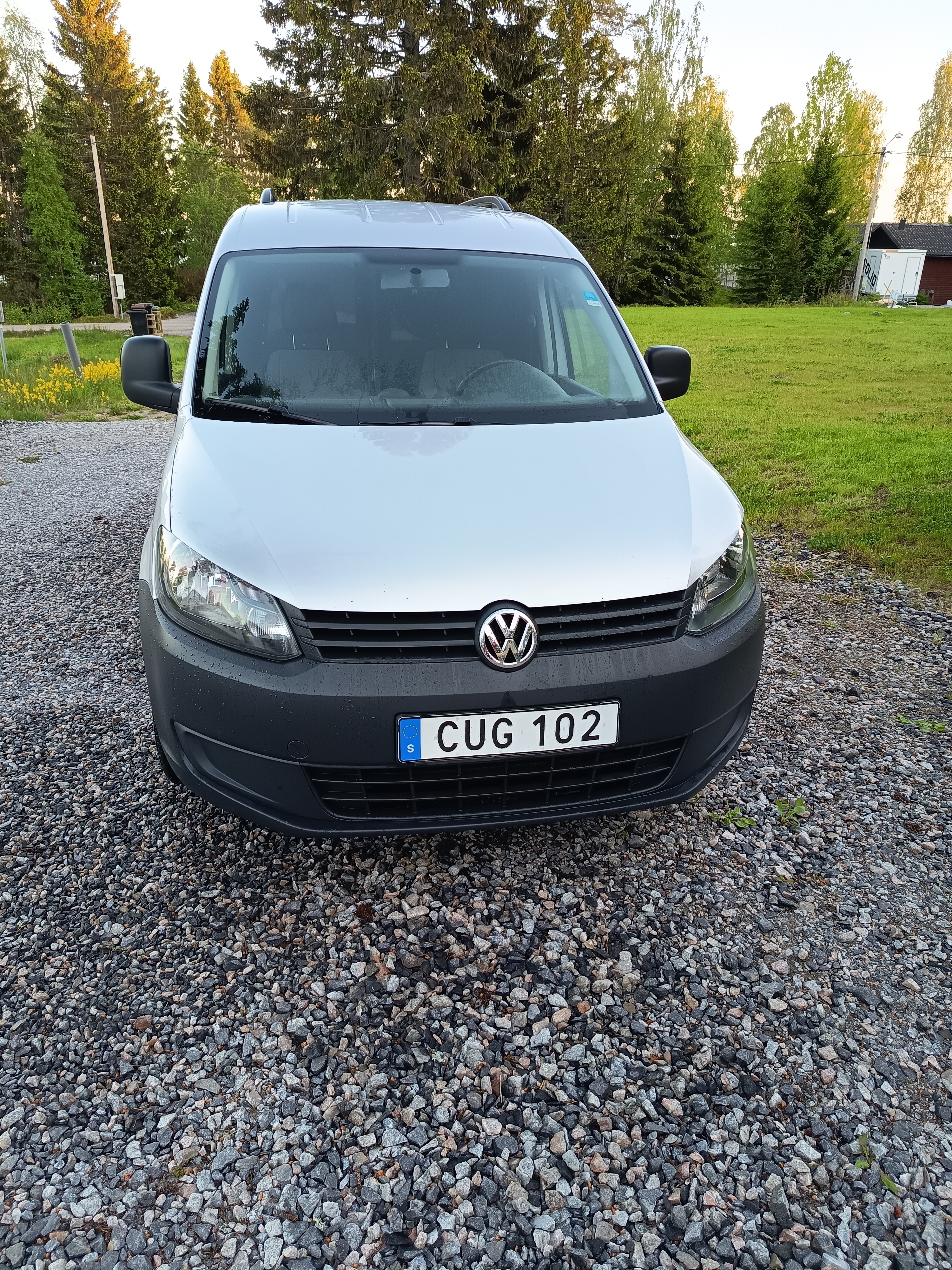 Skåpbil caddy vw - manuell, dragkrok, 2sits