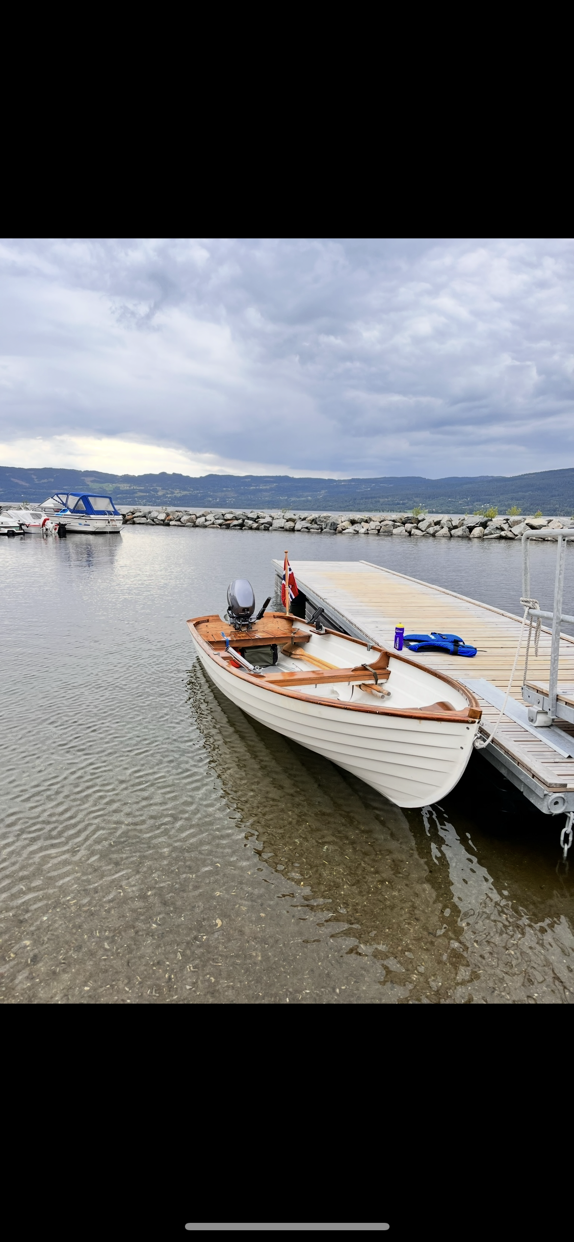 14 fot med yamaha 8 hk