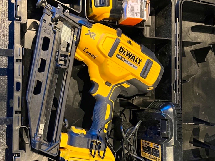 Dykkpistol på batteri - dewalt 18v dcn660p2