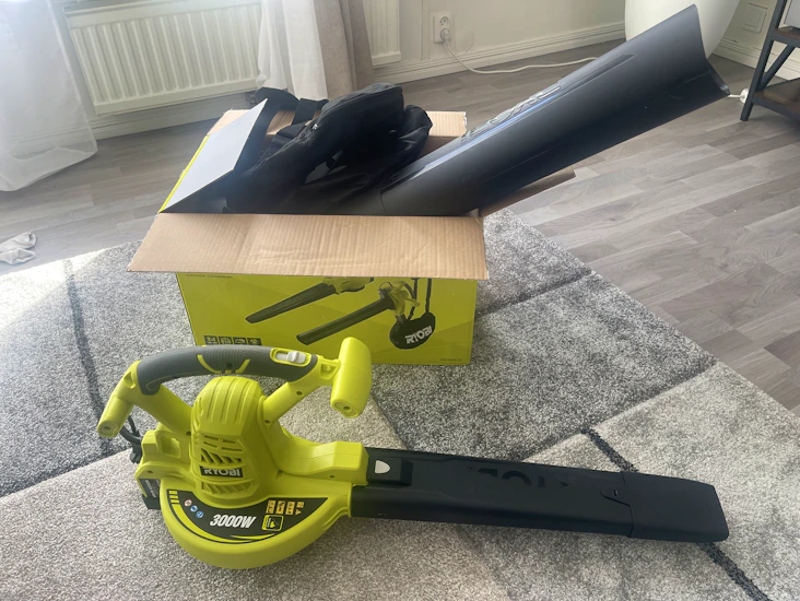 Ryobi leaf blower with vacuum