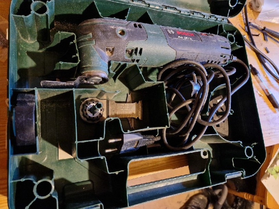 Multikutter bosch pmf 220 ce