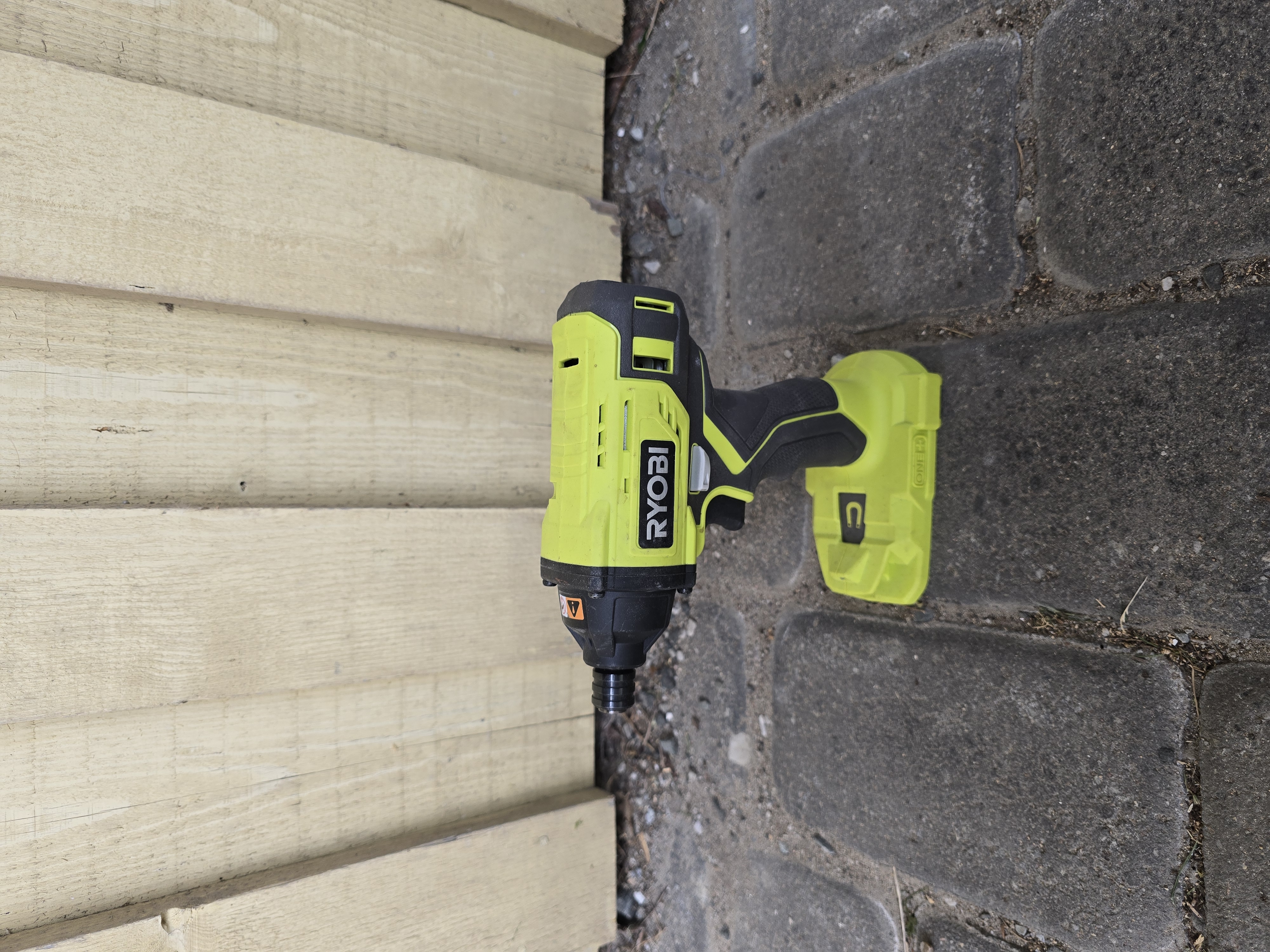Ryobi r18id2 slagskruvdragare