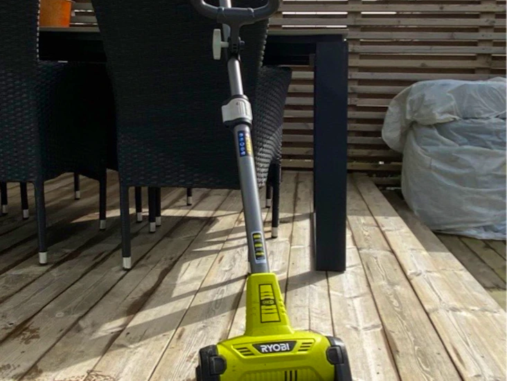 Ryobi trallborste