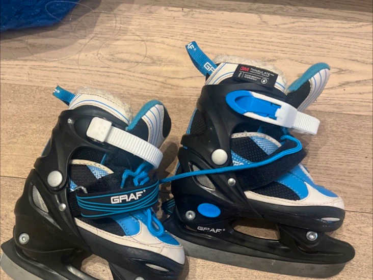 Justerbare skøyter størrelse 31 til 34