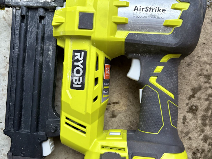 Spikerpistol / listepistol med batteri