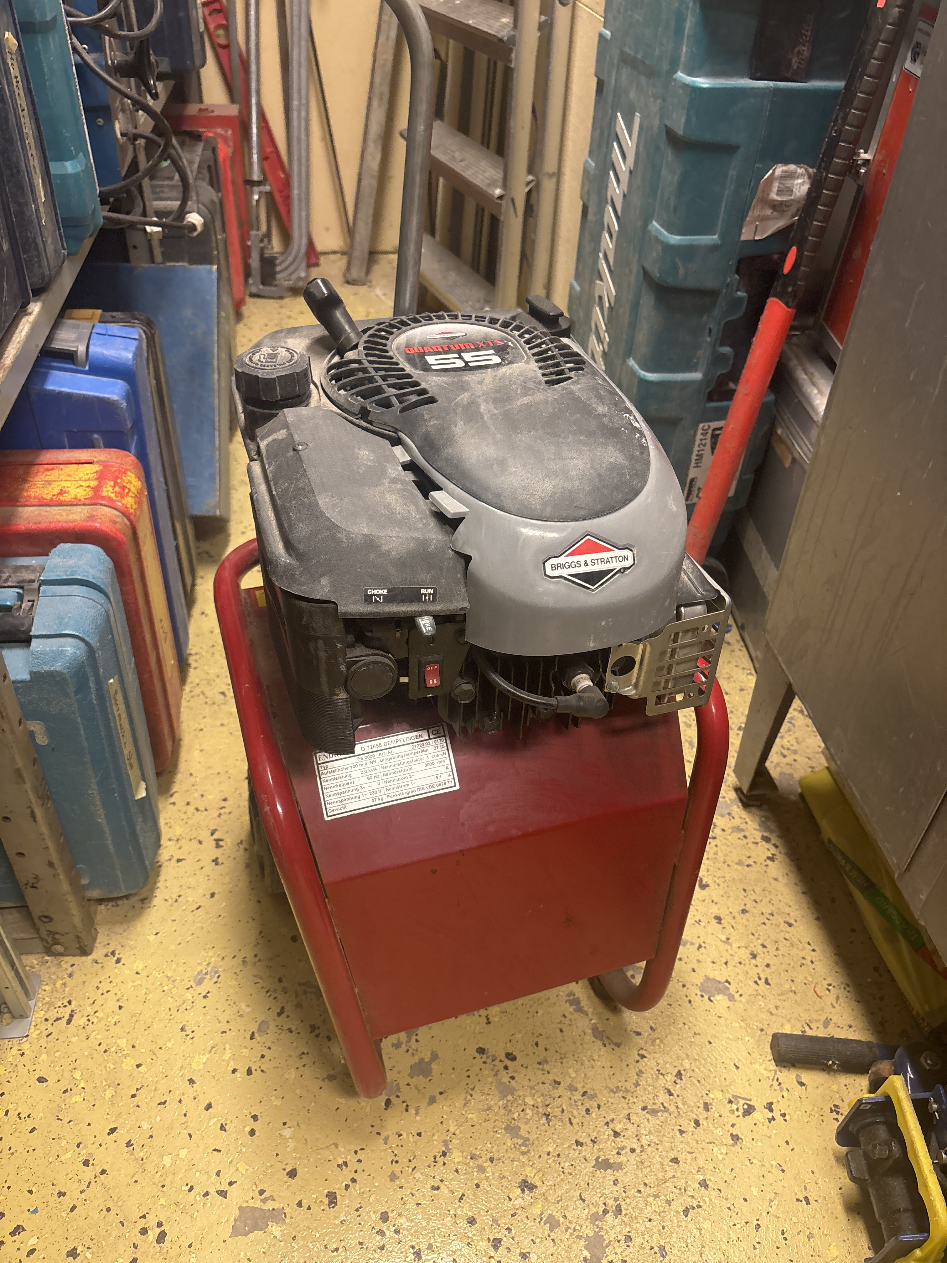Elverk 230v 2000w