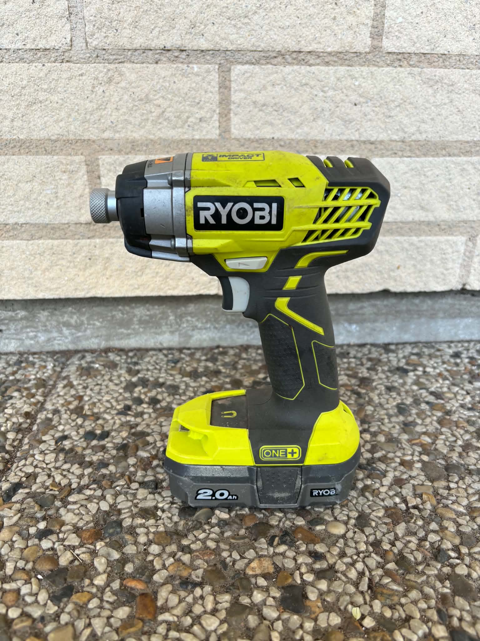 Ryobi one+ slagskruvdragare 18 v + 2 x 2ah batteri + laddare