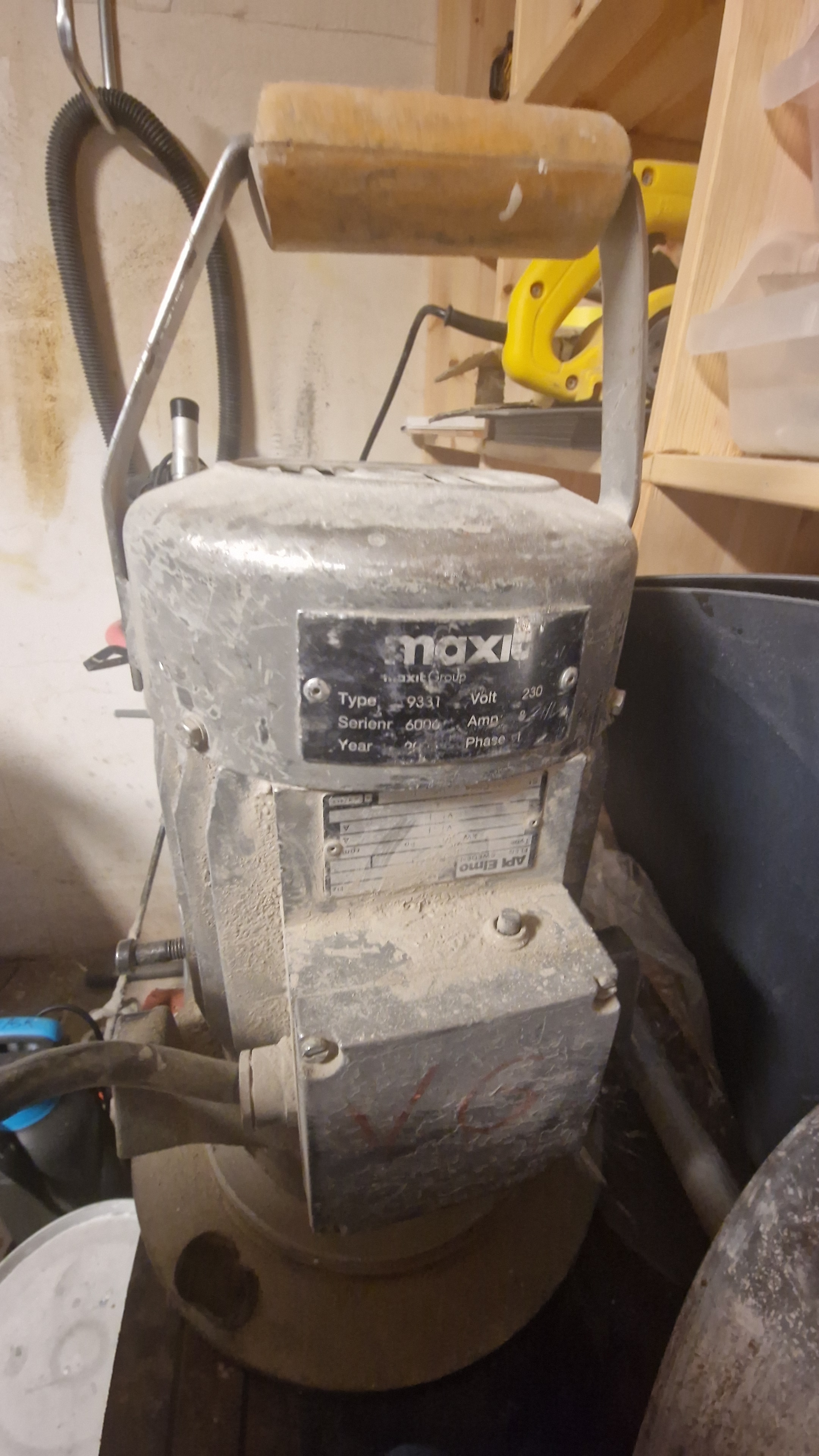 Robust slipemaskin til gulv