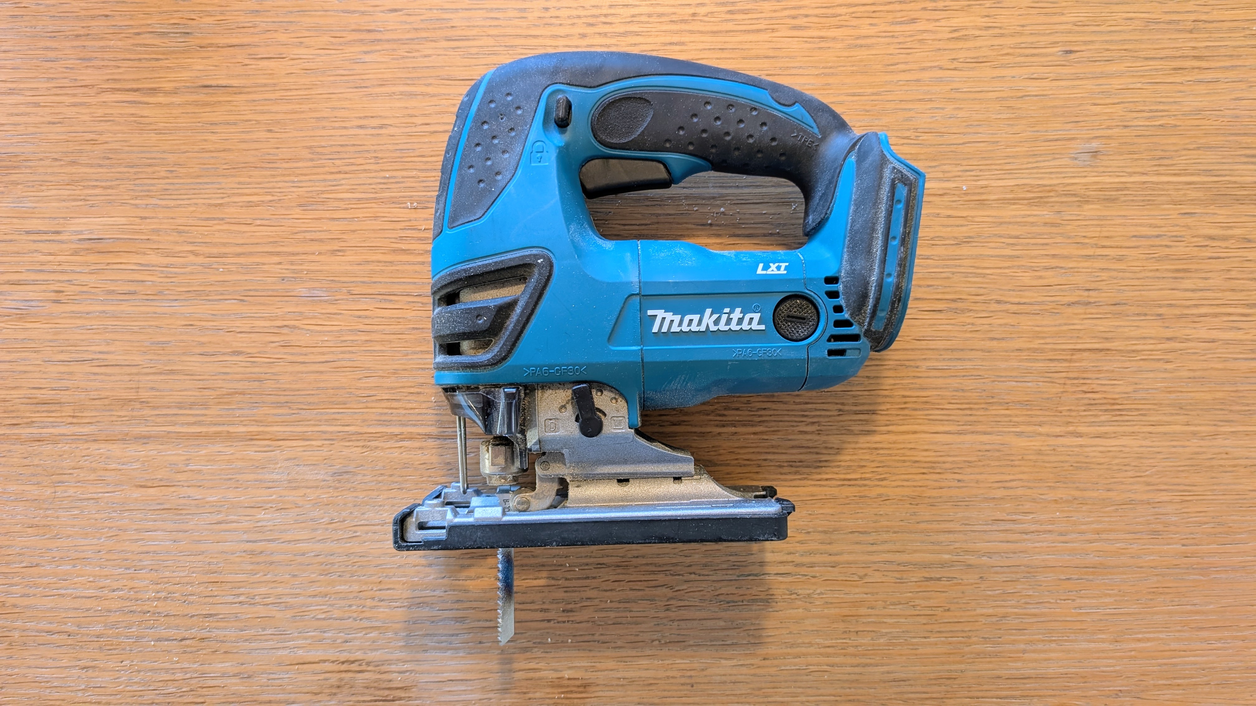 Makita djv180 18v stikksag