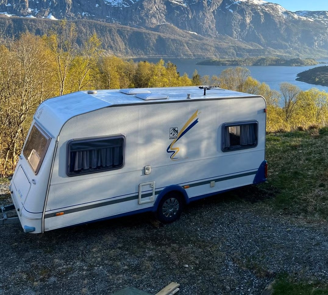 Knaus blueline 450
