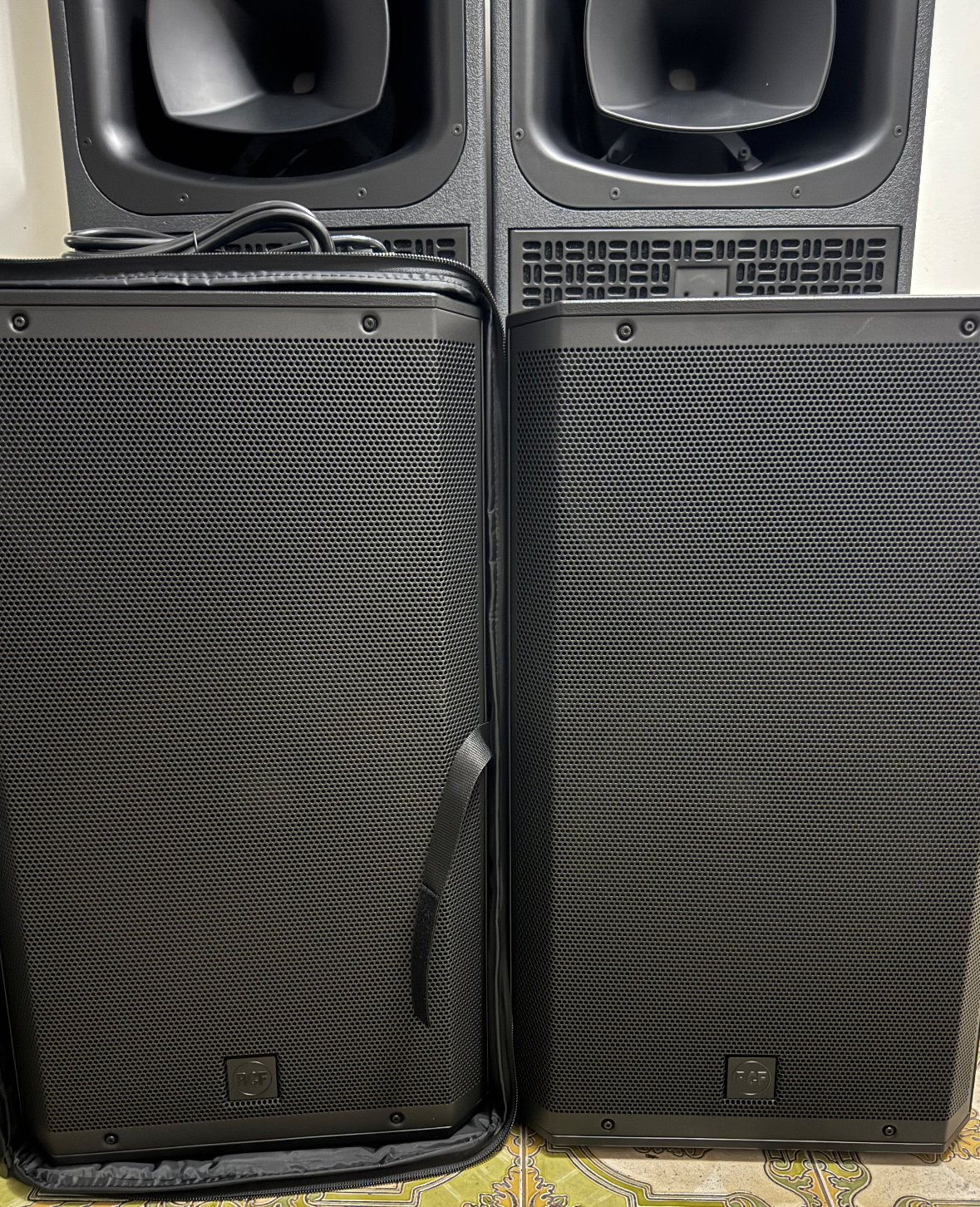 2x rcf art 915 fullrange speaker 