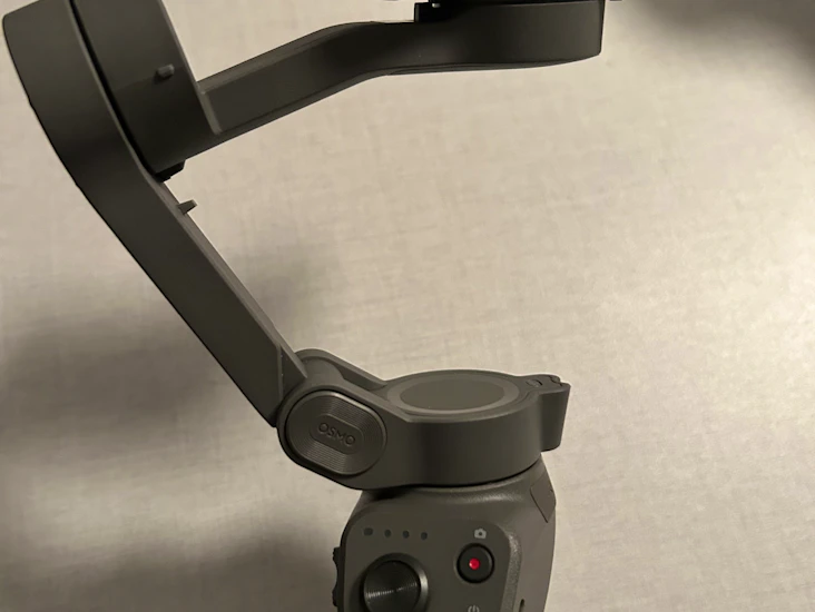 Dji osmo mobile 3 gimbal