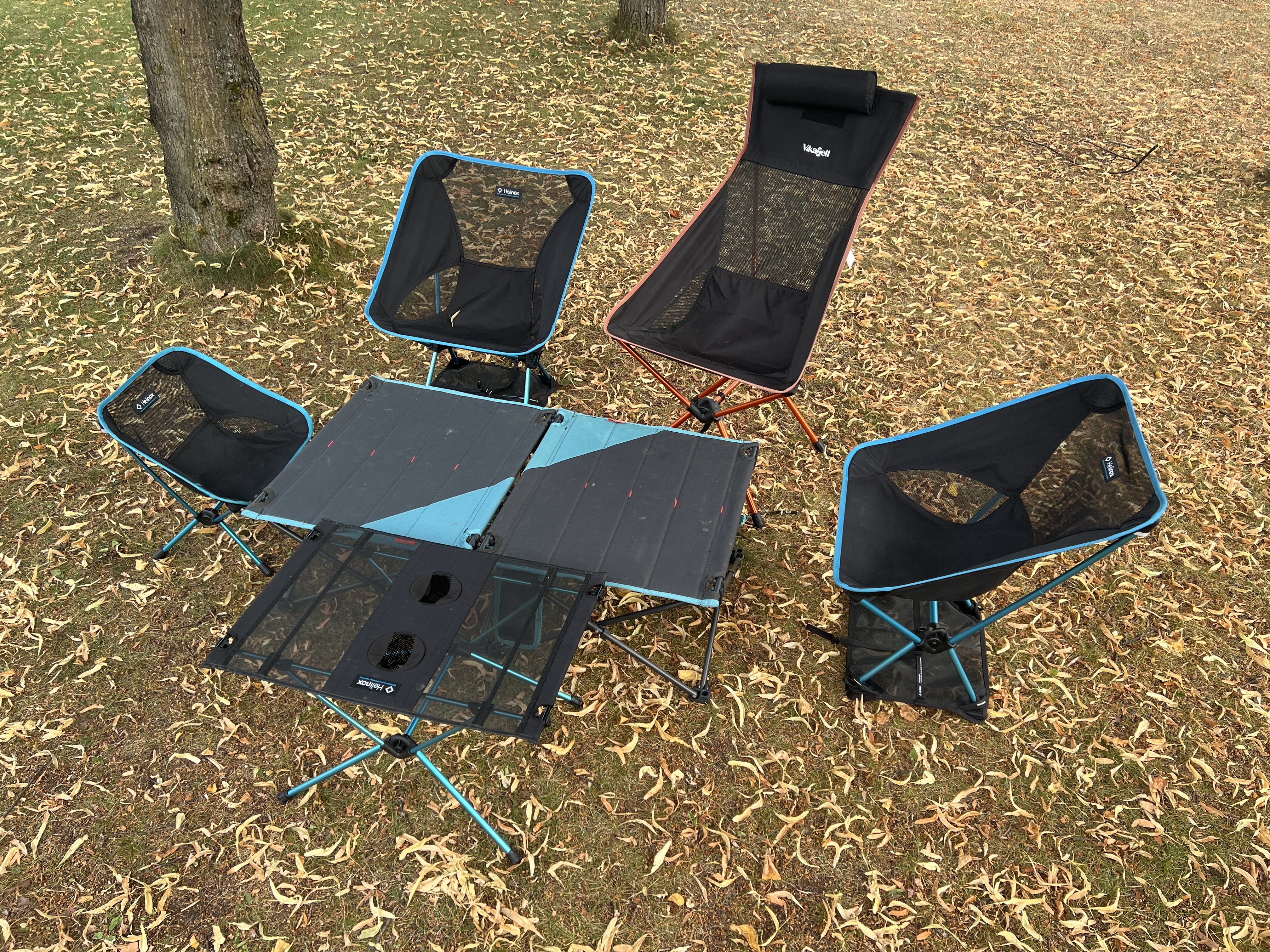 4 stoler, 3 bord (helinox, vikafjell, quechua)