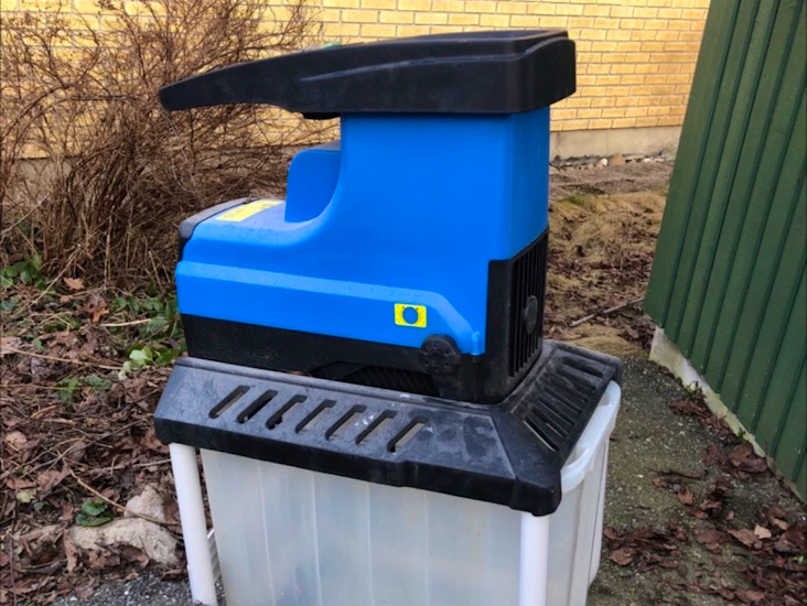 Kompostkvarn upp till 40mm tjocklek