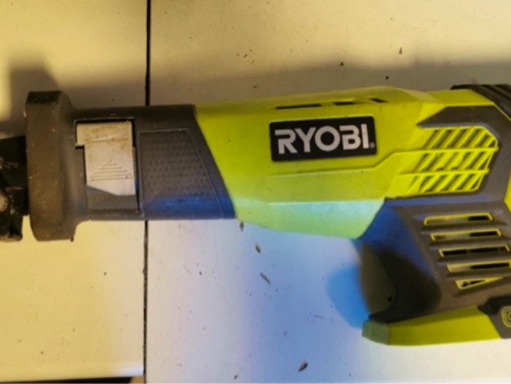 Ryobi bajonettsag rrs1801m