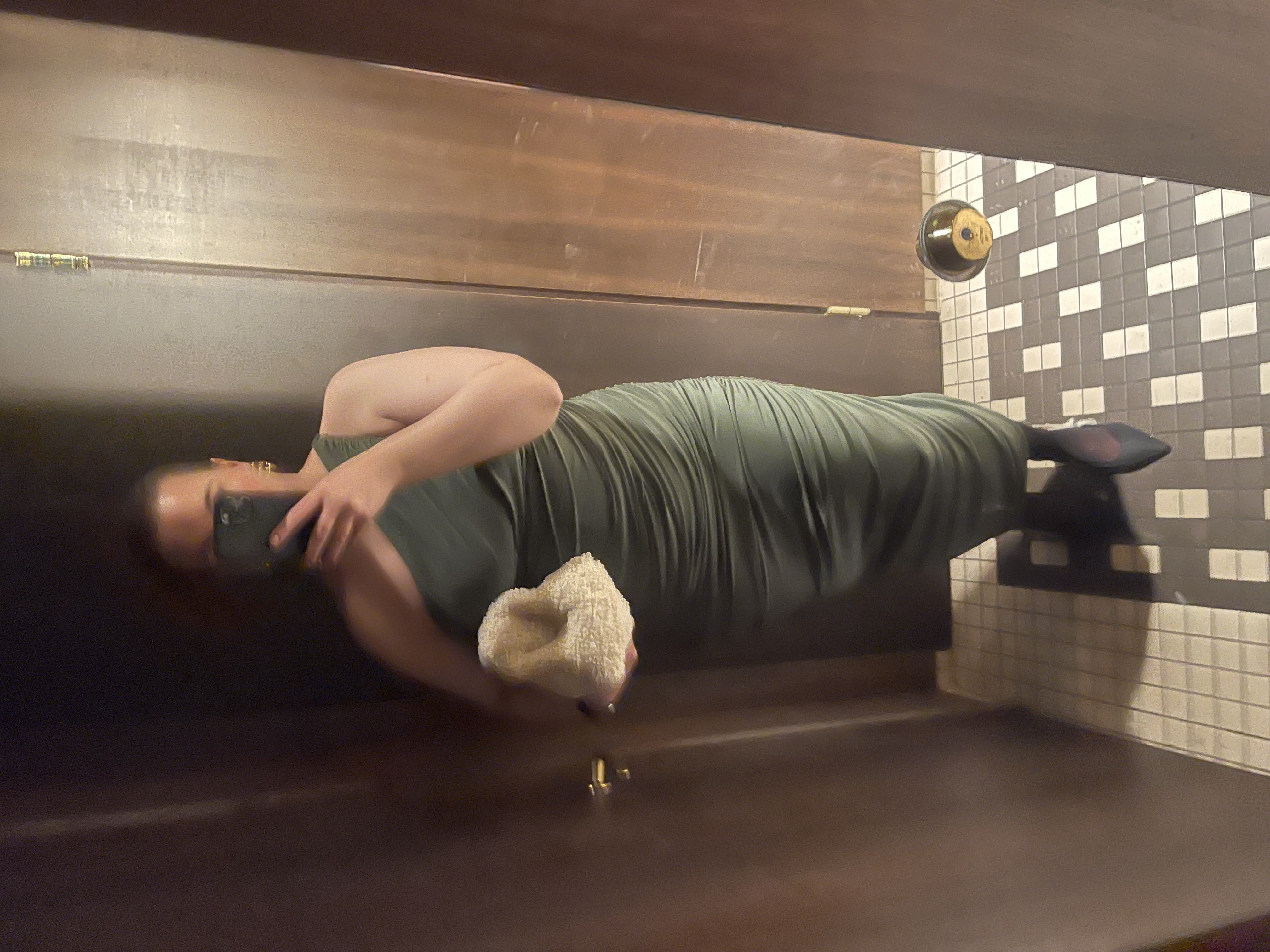 Norma kamali diana xl