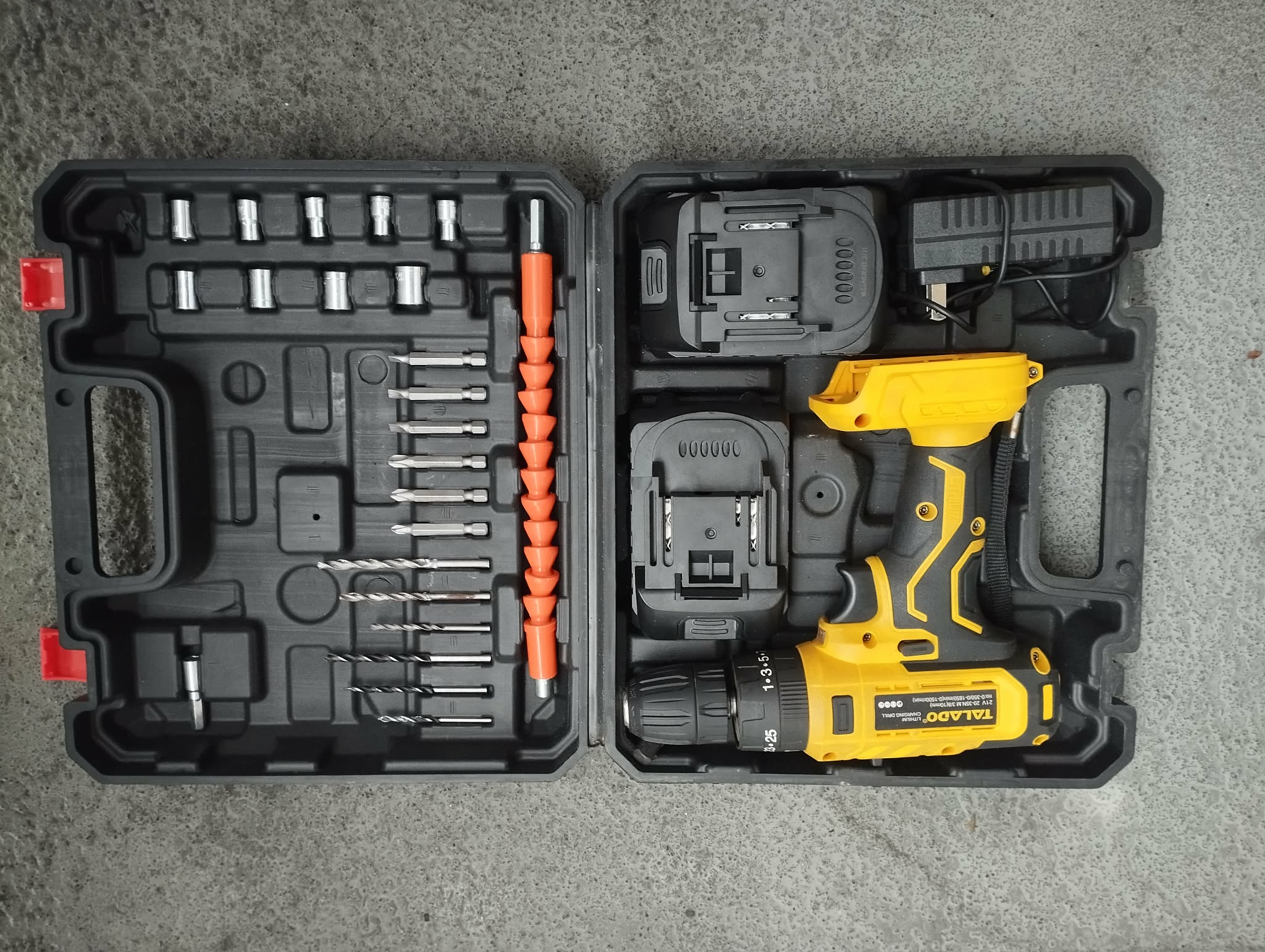Cordless power drill kit