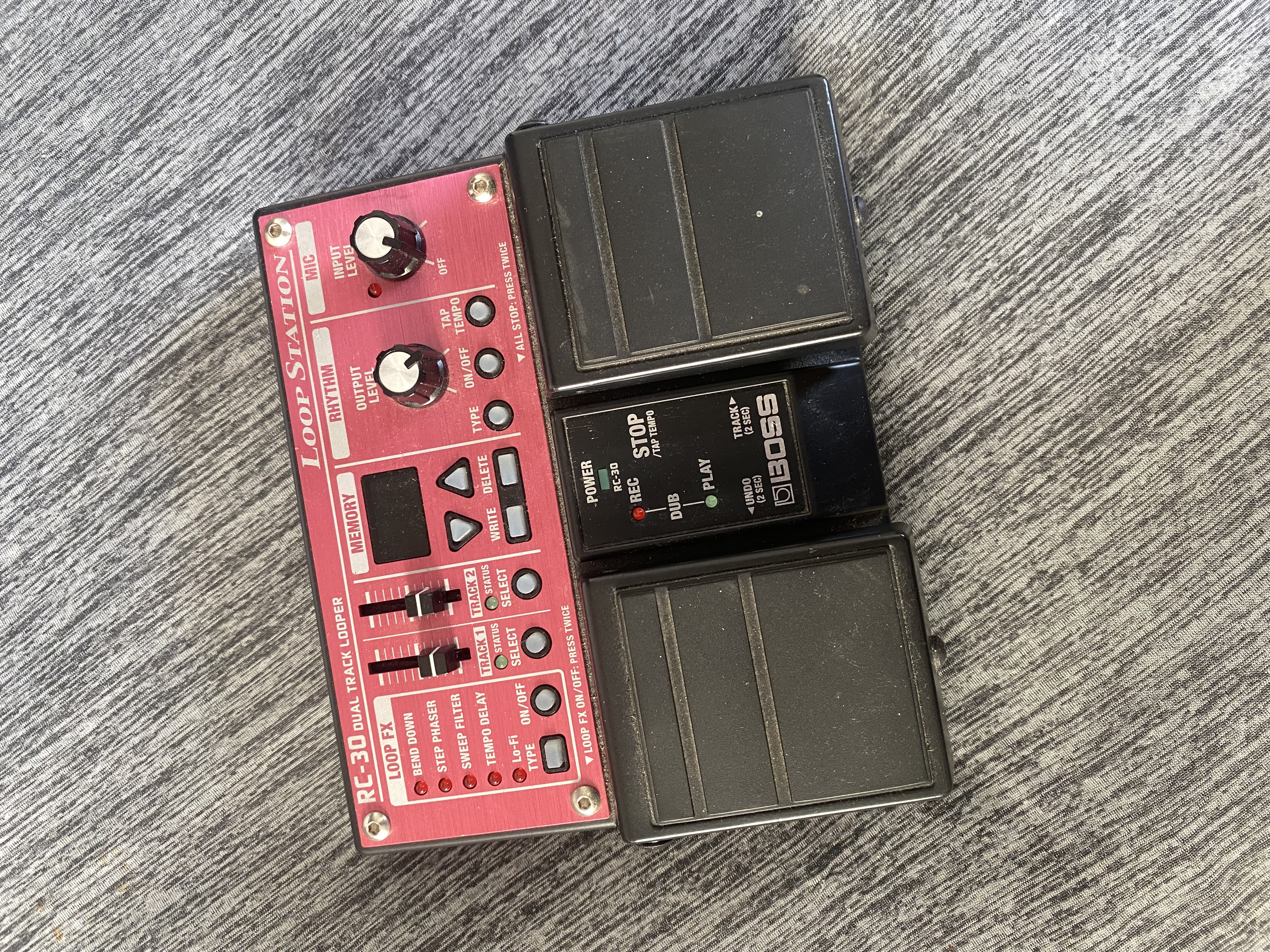 Boss rc-30 loop station 