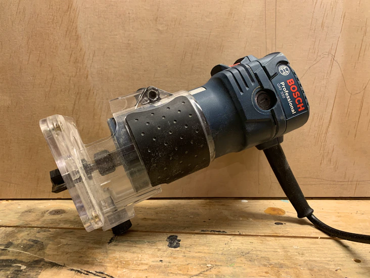 Kantfräs bosch gkf 550