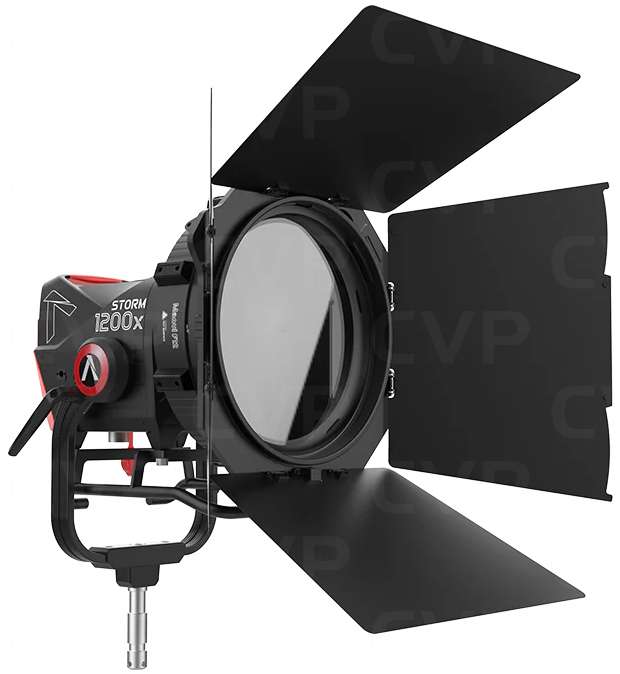 Aputure storm 1200x with cf12 fresnel + barn doors