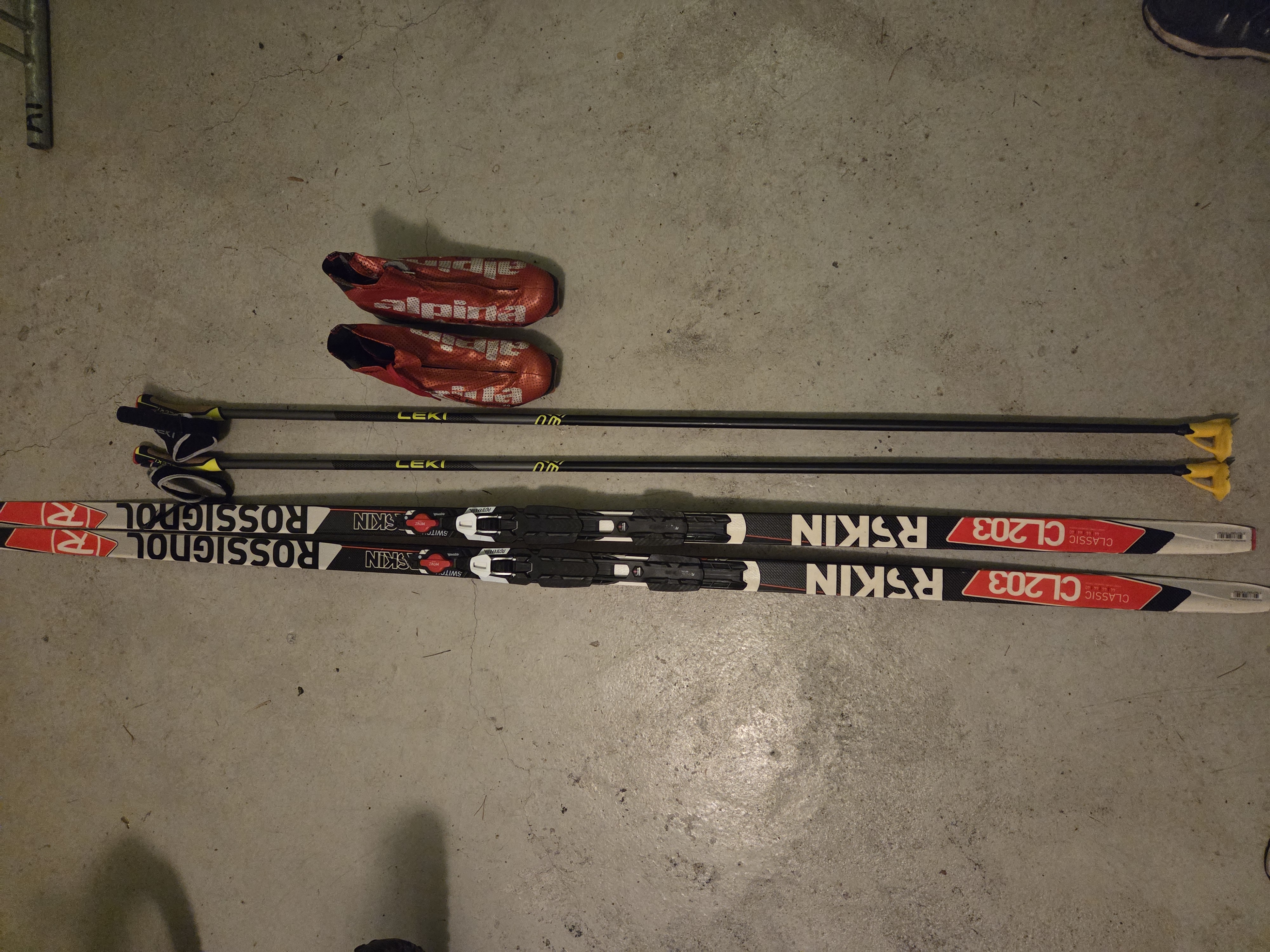 Klassisk felleskipakke med sko og staver