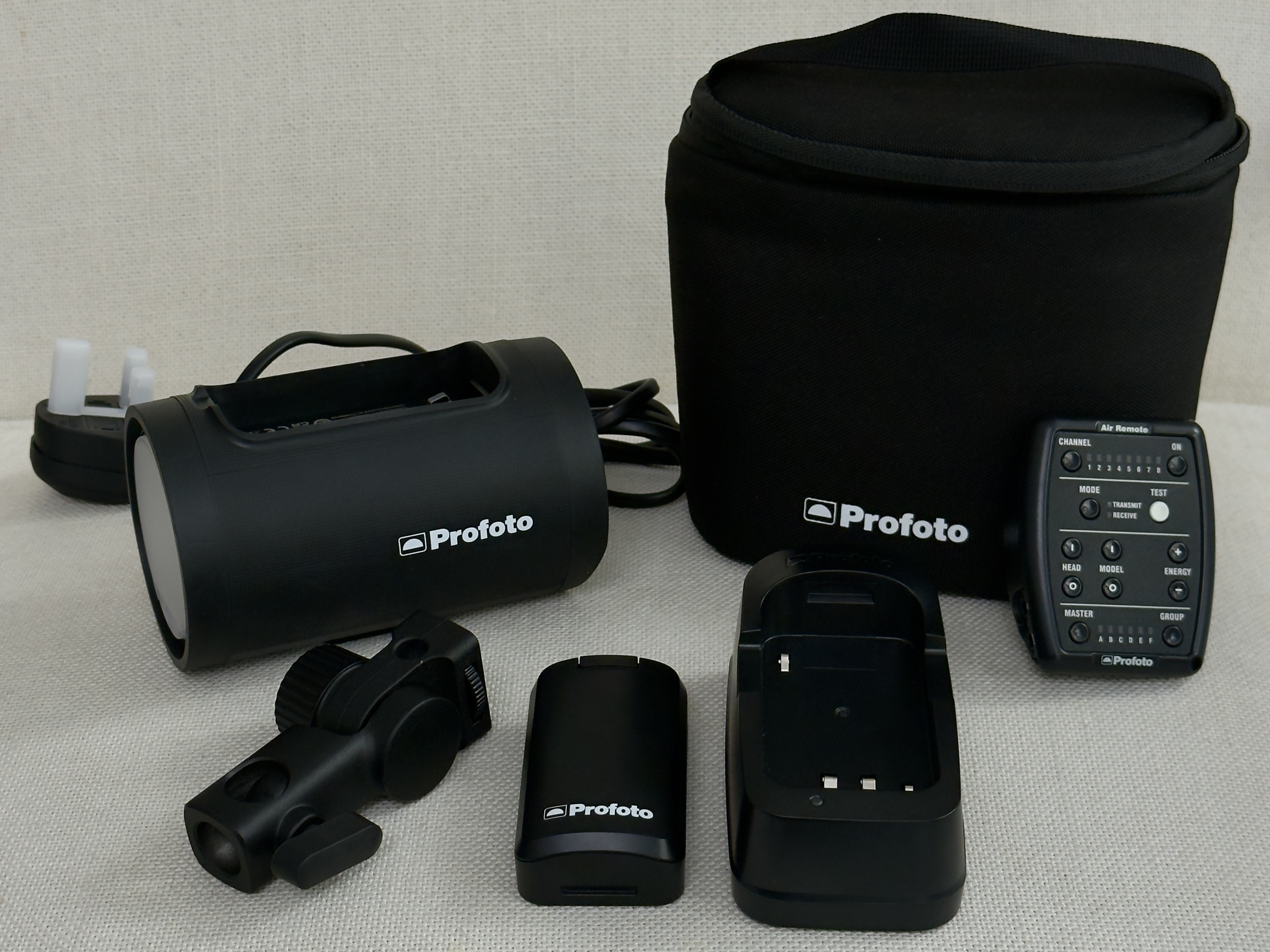 Profoto a2 kit with air remote