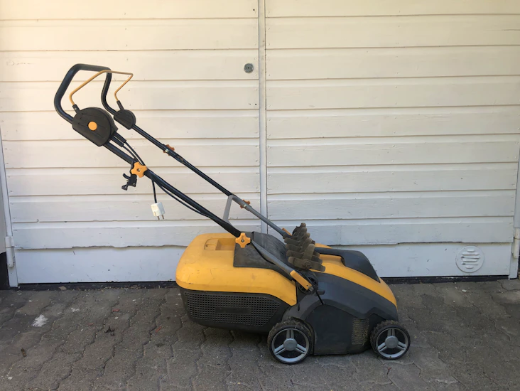 Stiga sv 415 ilmaaja/sammaleen poistokone