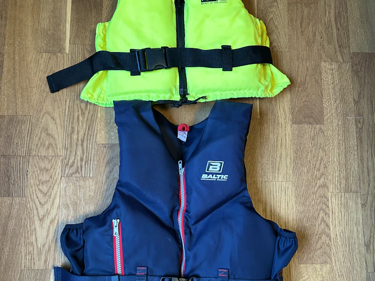 Flytvästar 30-50 kg